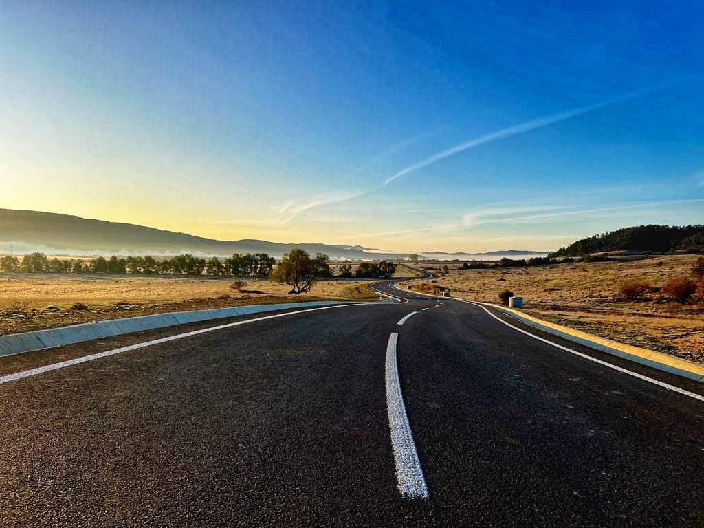 Modernizare a 79 km de drumuri în Țara Silvaniei, investiție de 83 milioane de euro.