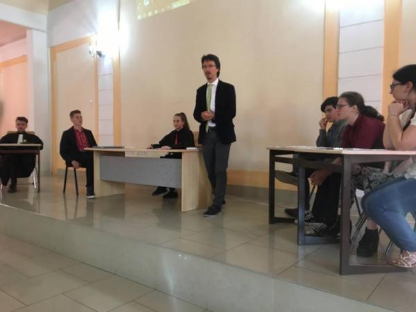 Avocatul Bogdan Ilea si judecatorul  Cristi Danilet au tinut cursuri de educatie  juridica la CNS Zalau si la CNSB Simleu
