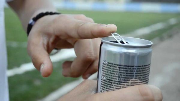 Vânzarea băuturilor energizante către minori ar putea fi interzisă 