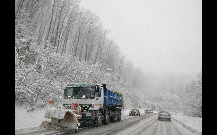 Peste 7 milioane de lei de la Consiliul Județean pentru întreținerea drumurilor pe timp de iarnă